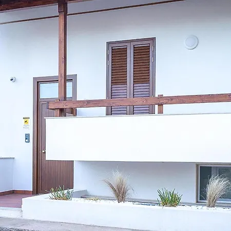 Holiday home Casa Pieds Dans L'eau